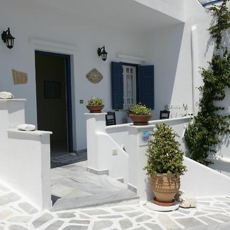 Studios Eleni I Tinos ภายนอก รูปภาพ